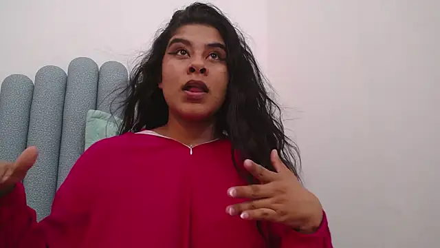 Snapshot of iniyalaboni chatting on 03-21-25, 06:18 iniyalaboni online show from 03-21-25, 06:18
