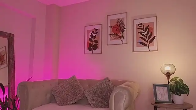 DahianaWalcott online show from 03-24-26, 07:58