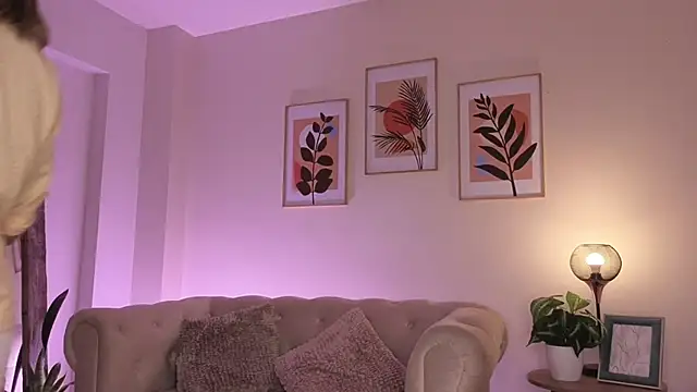 DahianaWalcott online show from 03-06-26, 04:46