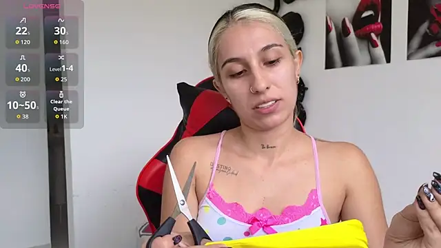 tammyandrade  online show from 10-24-25, 05:01