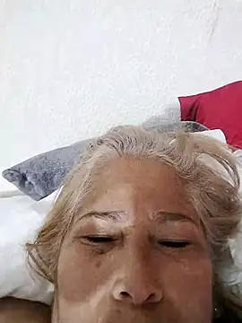 girl amada online show from 11-14-25, 08:51