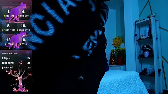 girl amada online show from 10-19-25, 10:18