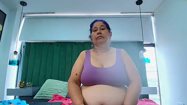 girl amada online show from 05-30-26, 02:23