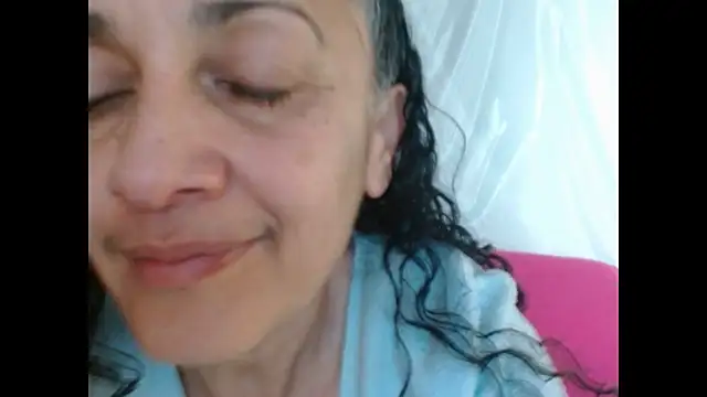 Snapshot of Tita_Madurita chatting on 09-15-25, 06:14 Tita Madurita online show from 09-15-25, 06:14