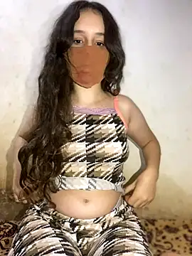 Snapshot of Chahrazad66 chatting on 12-05-25, 12:54 Chahrazad66 online show from 12-05-25, 12:54