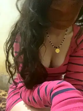 Snapshot of Chahrazad66 chatting on 10-07-25, 12:55 Chahrazad66 online show from 10-07-25, 12:55