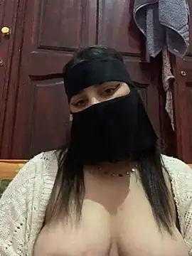 Miss-Soka online show from 12-17-24, 05:07