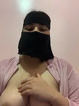 Miss-Soka online show from 12-24-24, 06:22