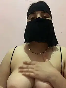 Miss-Soka online show from 12-15-24, 05:20