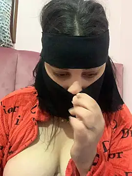 Miss-Soka online show from 01-19-25, 07:36