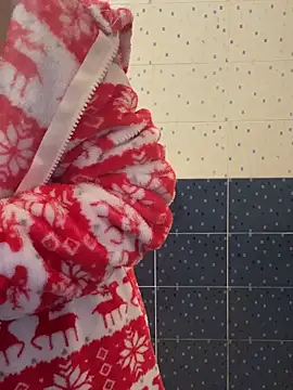 Snapshot of 3ashi9aa chatting on 02-07-26, 10:45 3ashi9aa online show from 02-07-26, 10:45