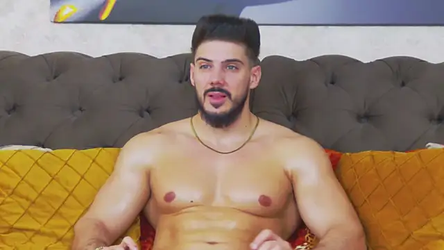 Snapshot of DustinKeent chatting on 02-17-26, 06:11 DustinKeent online show from 02-17-26, 06:11