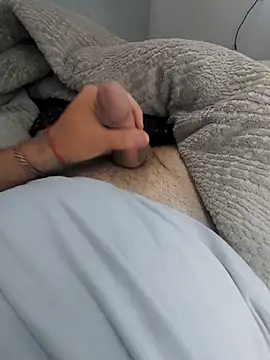 mfreitas005 online show from 10-02-25, 03:59