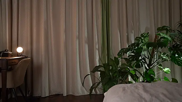 ImMariaAndYouStayHere online show from 02-06-25, 02:44