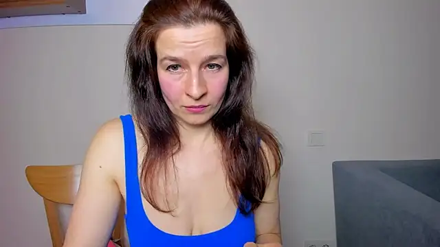 Snapshot of Clear_Angel chatting on 02-27-25, 06:53 Clear Angel online show from 02-27-25, 06:53