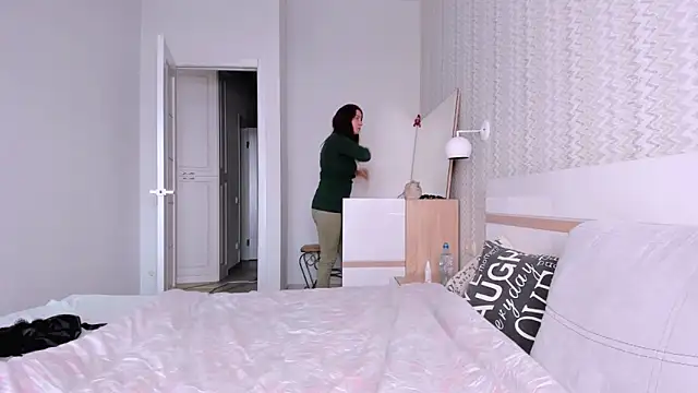 Clear Angel online show from 02-10-26, 02:05