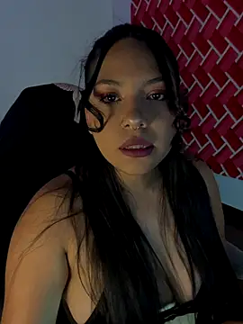 emiily15   online show from 10-07-25, 06:42