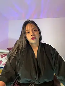 emiily15   online show from 09-12-25, 07:13