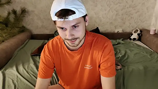 Snapshot of mike_peach chatting on 02-20-25, 08:25 mike peach online show from 02-20-25, 08:25