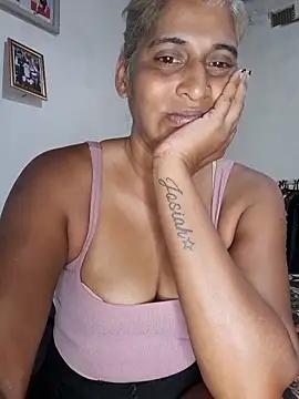 Goodgirlsue 77 online show from 02-14-26, 06:24