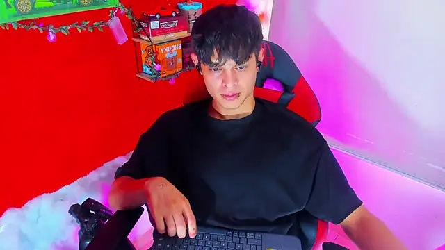 LilOwen  online show from 09-21-25, 06:13