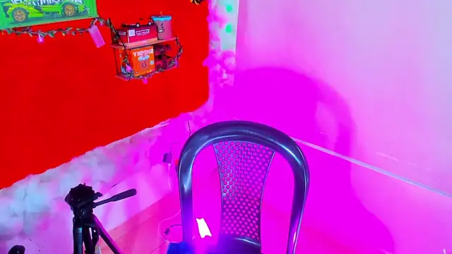 LilOwen  online show from 09-25-25, 07:20