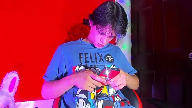 LilOwen  online show from 02-12-26, 05:23