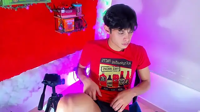 LilOwen  online show from 10-11-25, 07:04