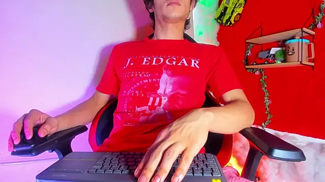 LilOwen  online show from 04-16-26, 06:08