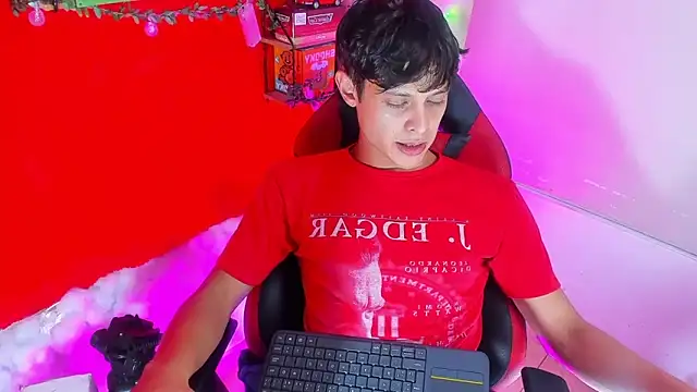 LilOwen  online show from 09-18-25, 07:28