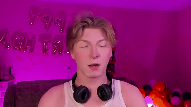 TheMikeSever online show from 02-19-25, 04:55