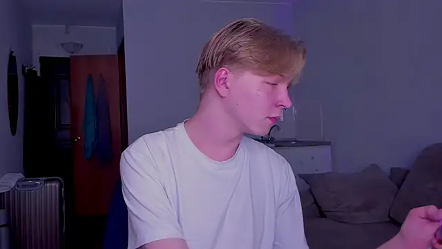 TheMikeSever online show from 11-17-25, 05:17