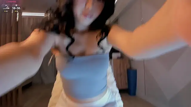 nacumi mi online show from 10-29-25, 02:16