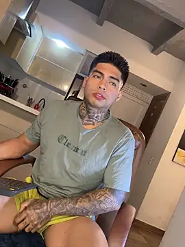 Dominiofit online show from 11-17-25, 01:20