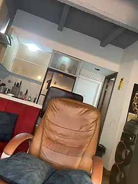 Dominiofit online show from 10-27-25, 01:50