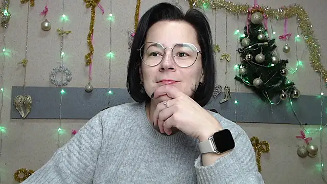 MarieSho online show from 12-17-25, 06:02