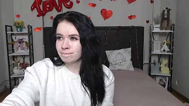 JasmineKouch online show from 02-05-26, 07:26