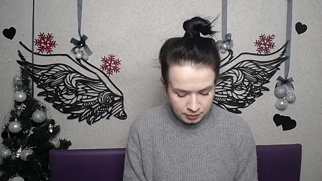 JasmineKouch online show from 12-21-25, 06:48