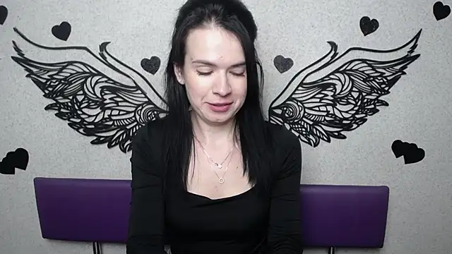 JasmineKouch online show from 10-03-25, 05:36