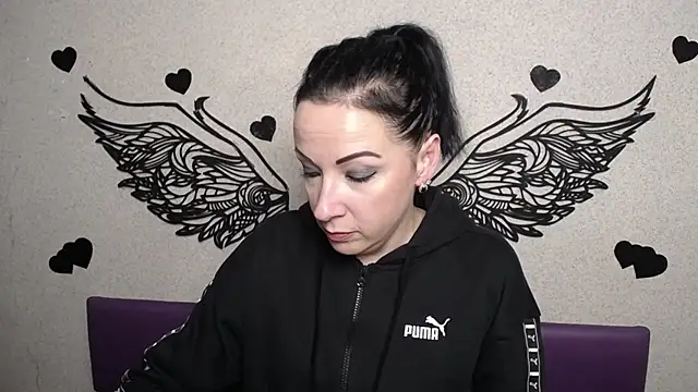 ElizabethSho online show from 02-13-26, 06:08