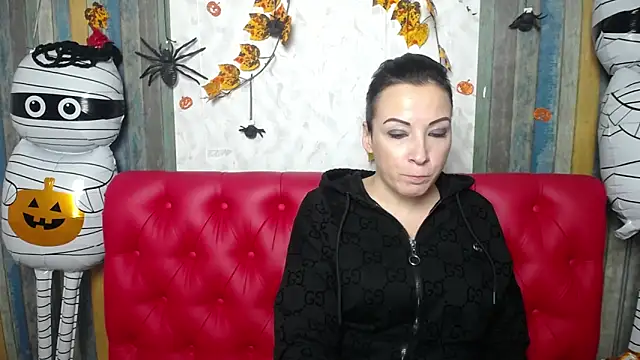 ElizabethSho online show from 11-09-25, 06:12