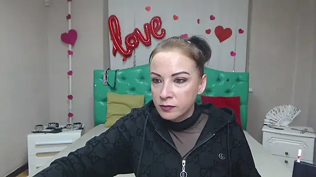 ElizabethSho online show from 03-27-26, 06:09