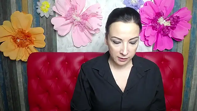 ElizabethSho online show from 12-02-25, 06:20