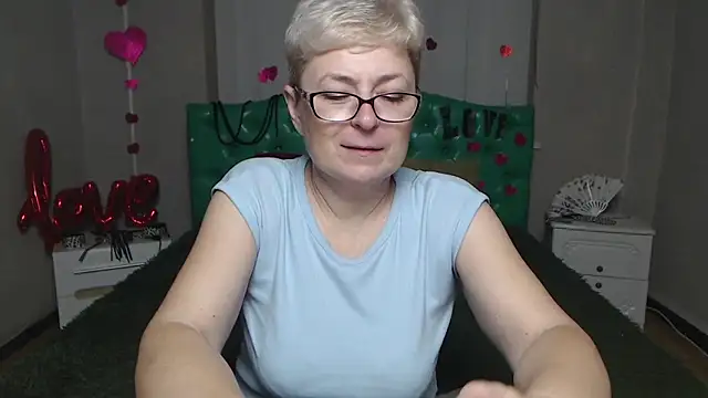 EmiliaGree online show from 11-27-25, 06:19