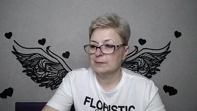 EmiliaGree online show from 03-27-26, 06:09
