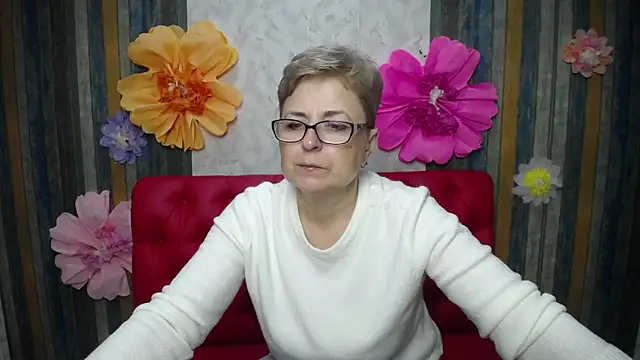 EmiliaGree online show from 04-19-26, 05:14