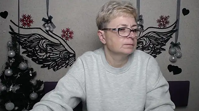 EmiliaGree online show from 12-21-25, 06:09