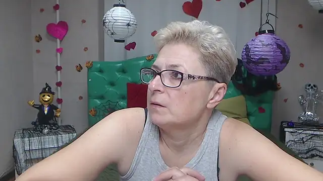 EmiliaGree online show from 11-11-25, 06:14