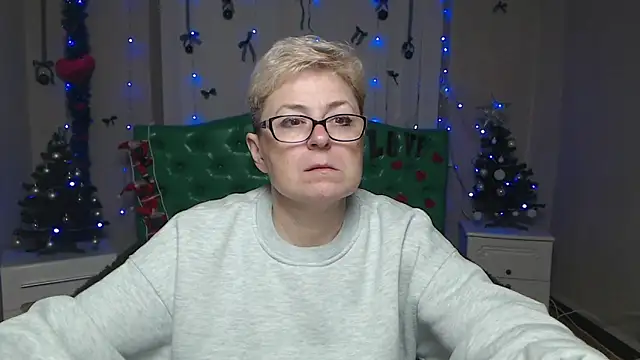 EmiliaGree online show from 12-18-25, 06:01