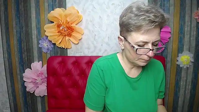 EmiliaGree online show from 04-14-26, 05:18